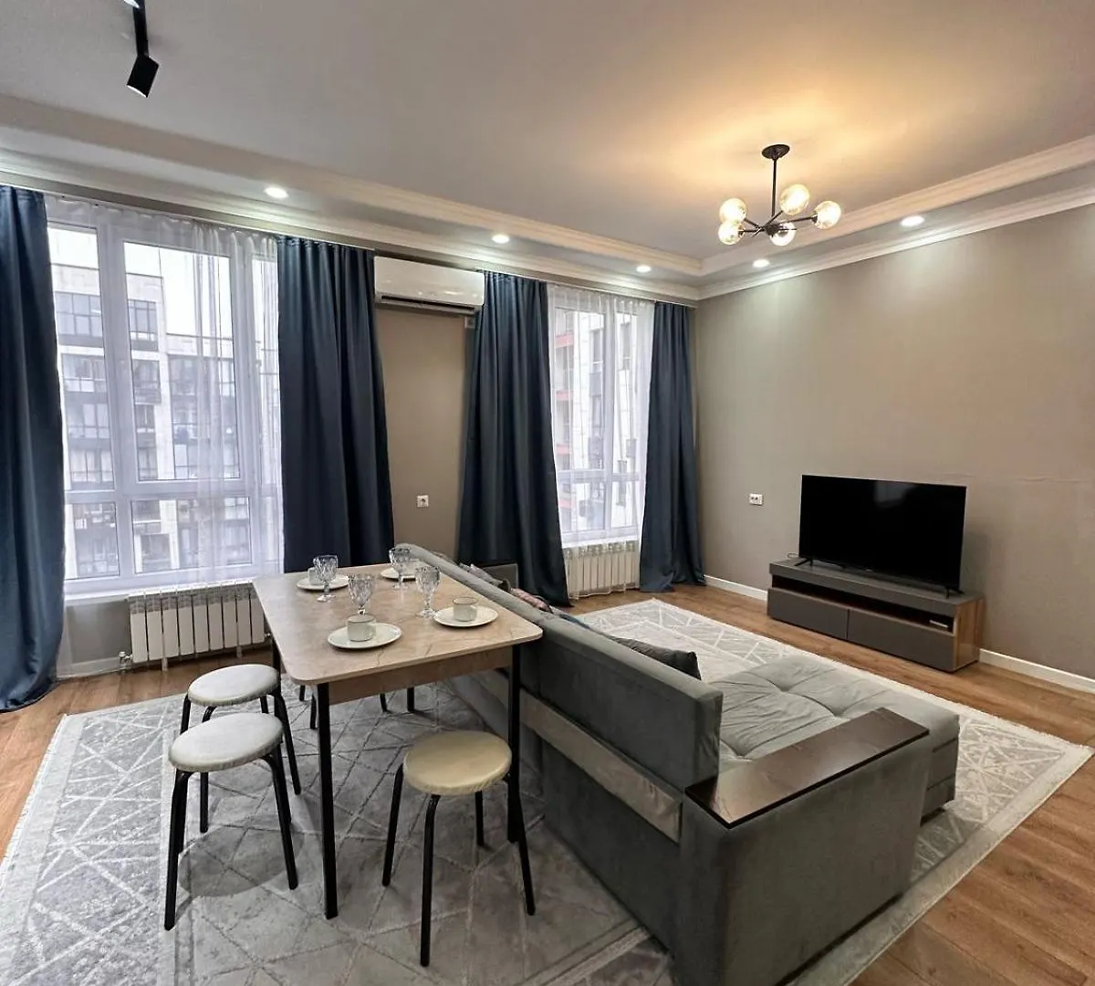 Apartment Terracotta Современная Двухкомнатная Квартира Almaty